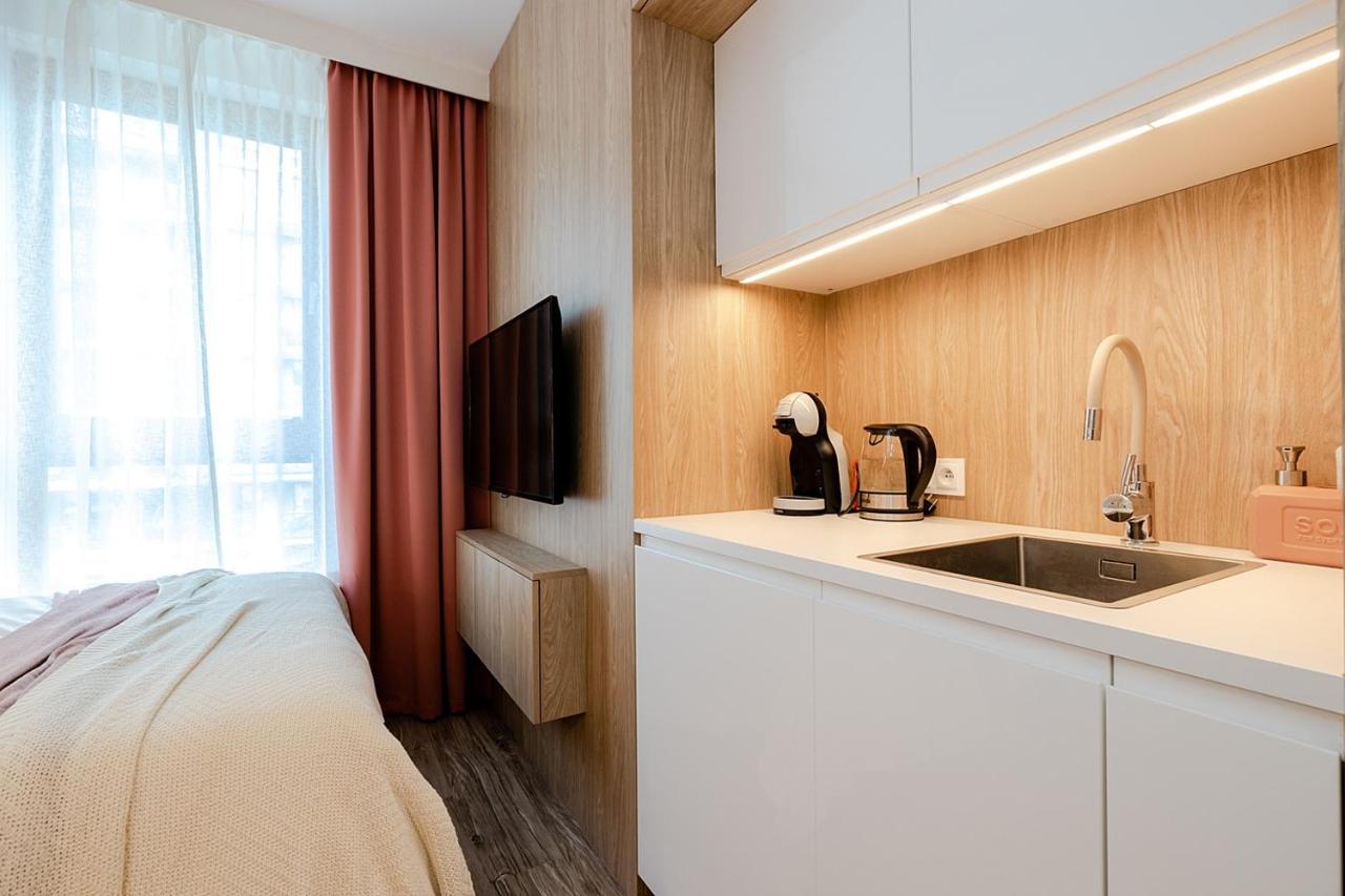 Studio Wola Apartament Kasprzaka - Wifi + Smart Tv Warschau Exterior foto