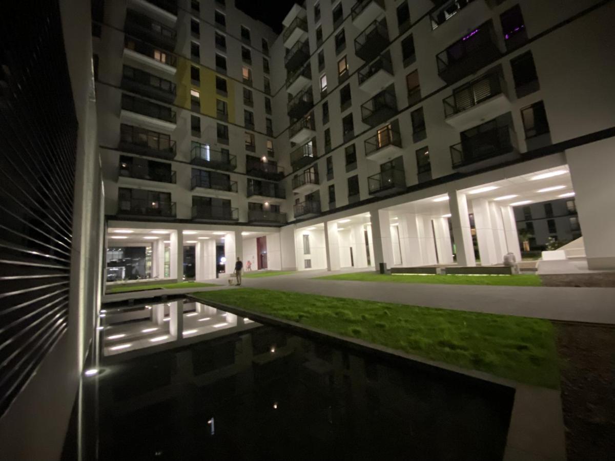 Studio Wola Apartament Kasprzaka - Wifi + Smart Tv Warschau Exterior foto