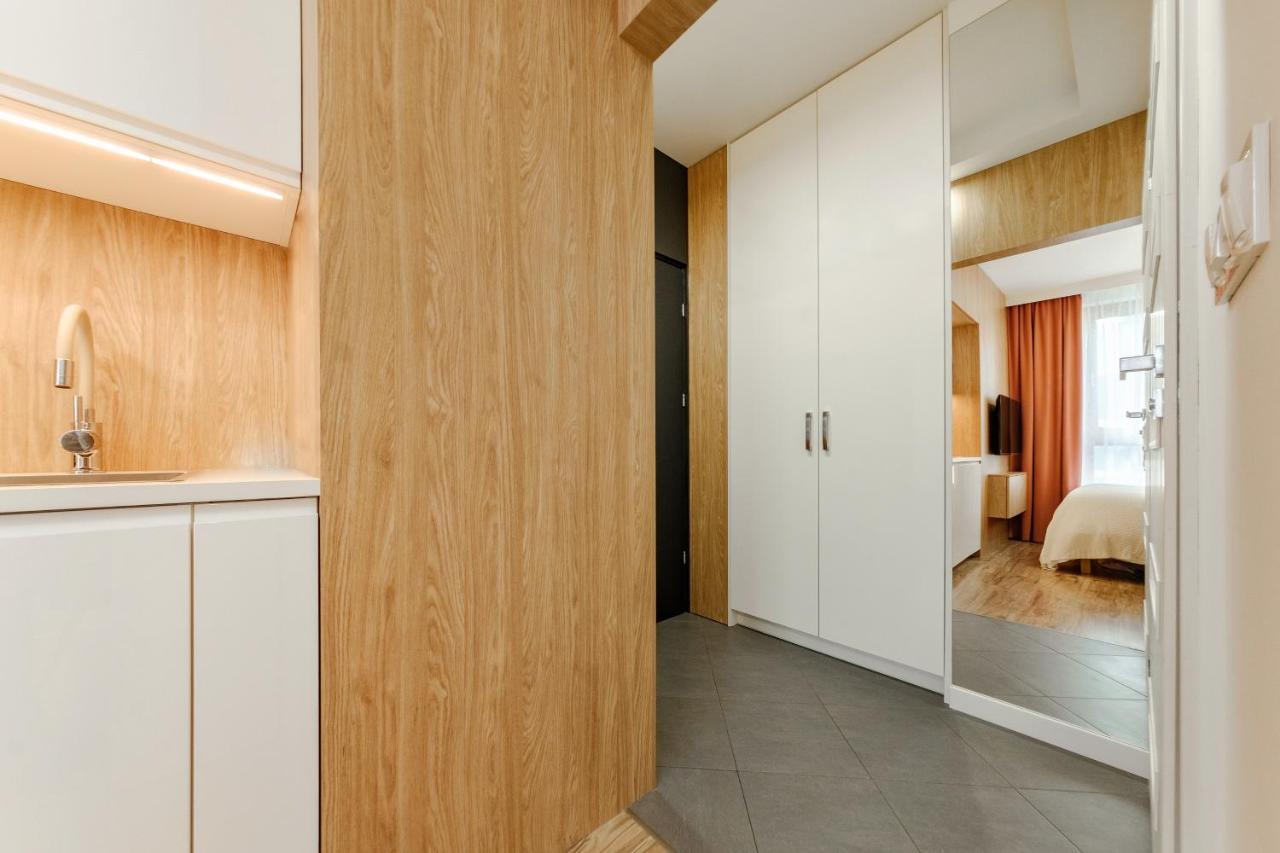 Studio Wola Apartament Kasprzaka - Wifi + Smart Tv Warschau Exterior foto
