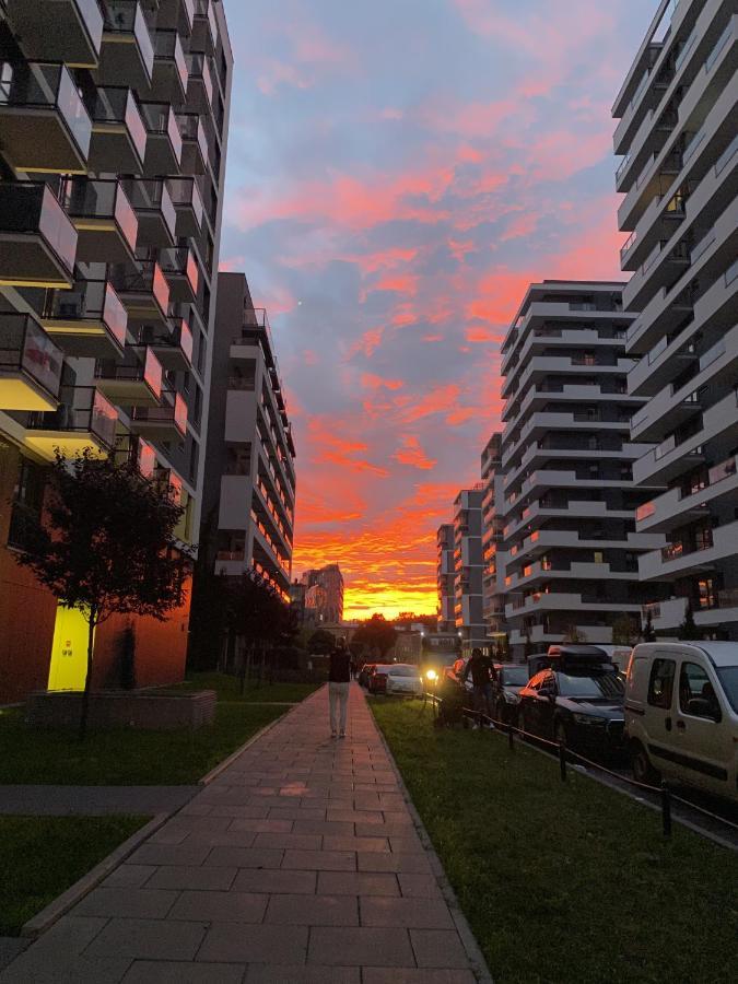 Studio Wola Apartament Kasprzaka - Wifi + Smart Tv Warschau Exterior foto